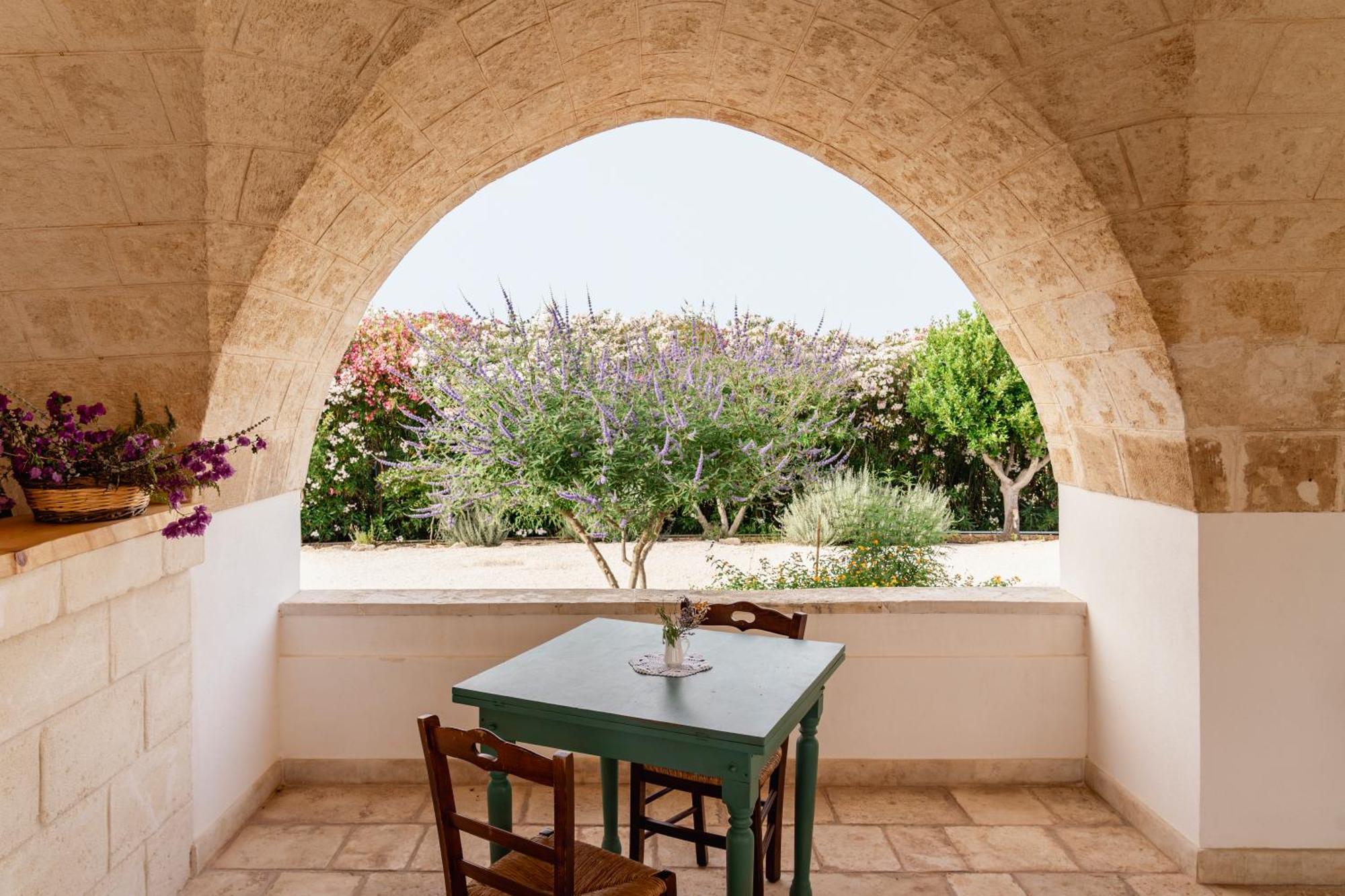 Bed and Breakfast Masseria Gorgognolo à Ostuni Extérieur photo